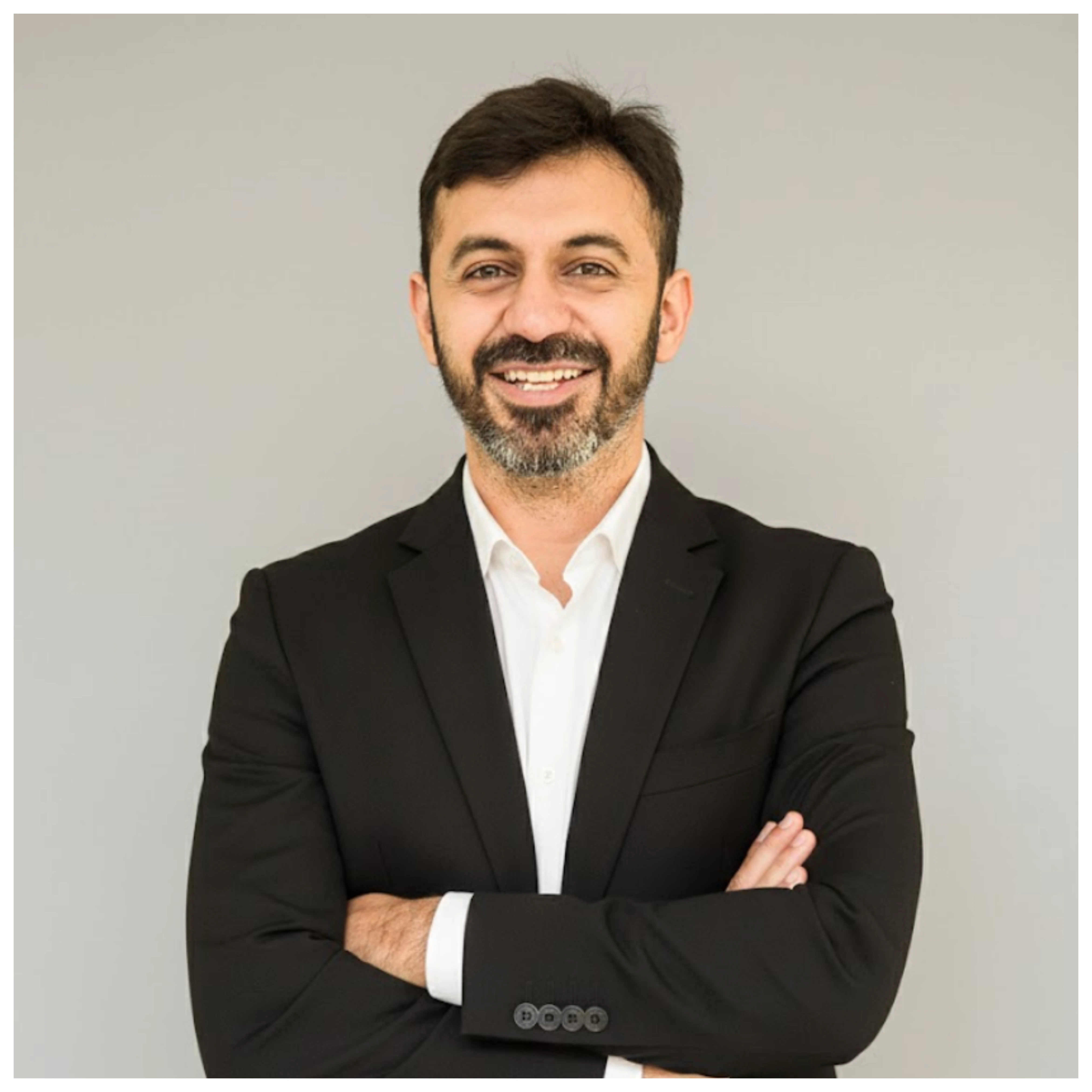 Dr. Rajesh Sadhwani